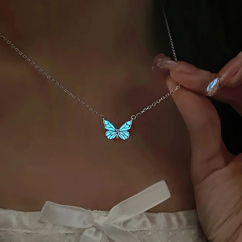 Blue Luminous Butterfly Necklace – Elegant Glow-in-the-Dark Jewelry