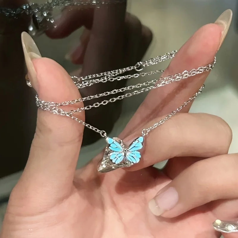 Blue Luminous Butterfly Necklace – Elegant Glow-in-the-Dark Jewelry